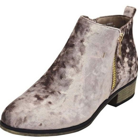 Bamboo Velvet Retro Booties 🕺 - Picture 3 of 6